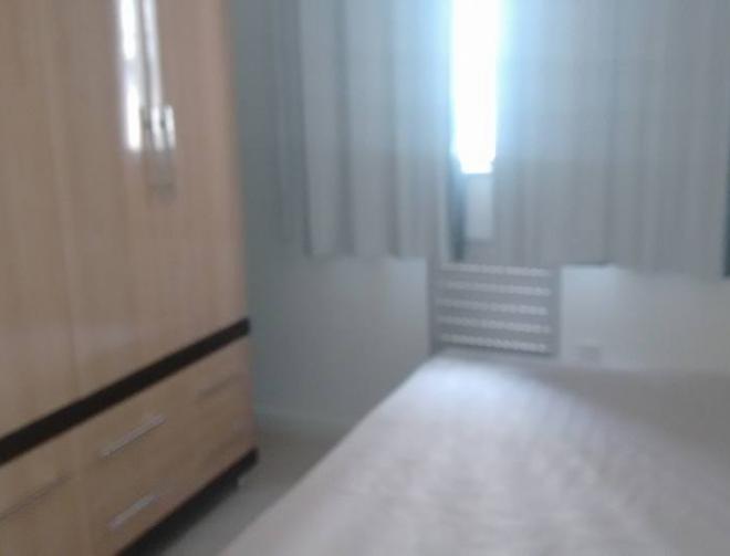 Alugo quarto feminino - Barra da Tijuca